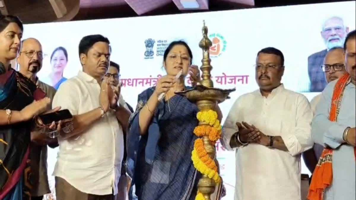 कोडरमा में मातृ वंदना योजना संवाद कार्यक्रम से जुड़ी खबर