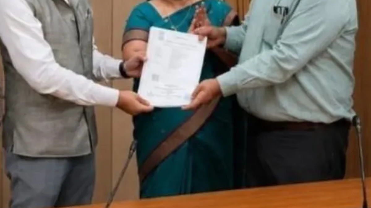 AIIMS देवघर में प्रस्तावित रूफटॉप सोलर प्रोजेक्ट से जुड़ी खबर