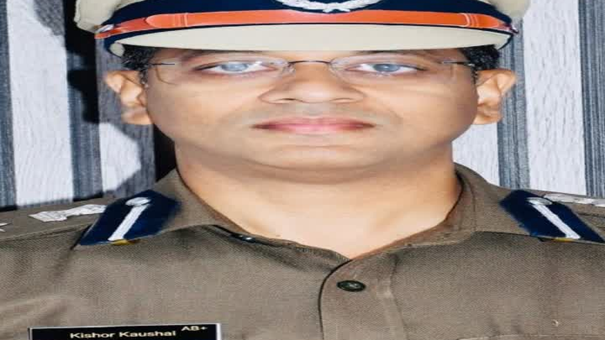 पलामू में शिकायतों के निपटारे की समीक्षा से संबंधित पुलिस कार्यालय
