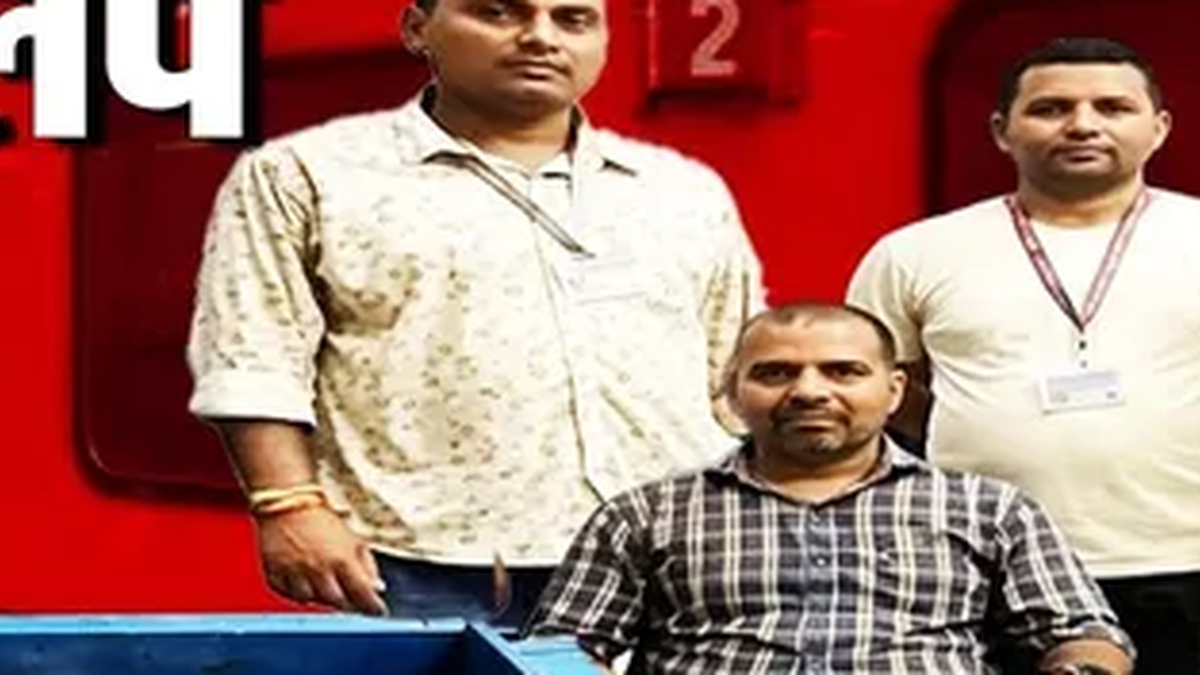 धनबाद में दून एक्सप्रेस से बरामद जीवित इंडियन फ्लैपशेल कछुए