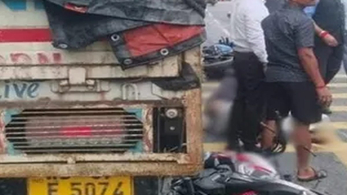 रामगढ़ के चुटूपालू घाटी में ट्रेलर हादसे की सांकेतिक तस्वीर