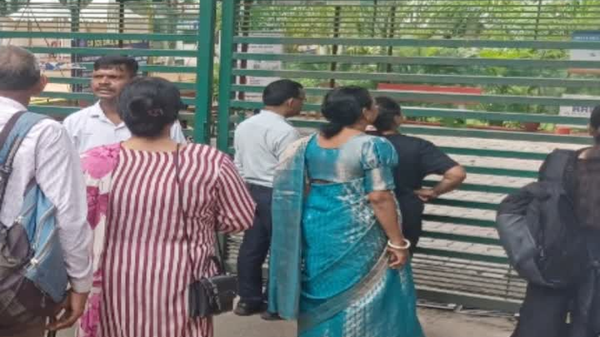 रांची में नीट-पीजी परीक्षा केंद्र के बाहर सुरक्षा और प्रशासनिक व्यवस्था