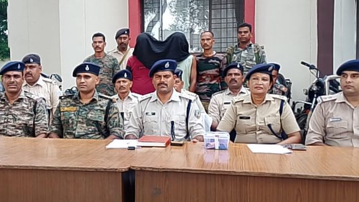 गोड्डा में बाइक चोरी गिरोह से जुड़ी बरामद बाइक और जांच का प्रतीकात्मक दृश्य