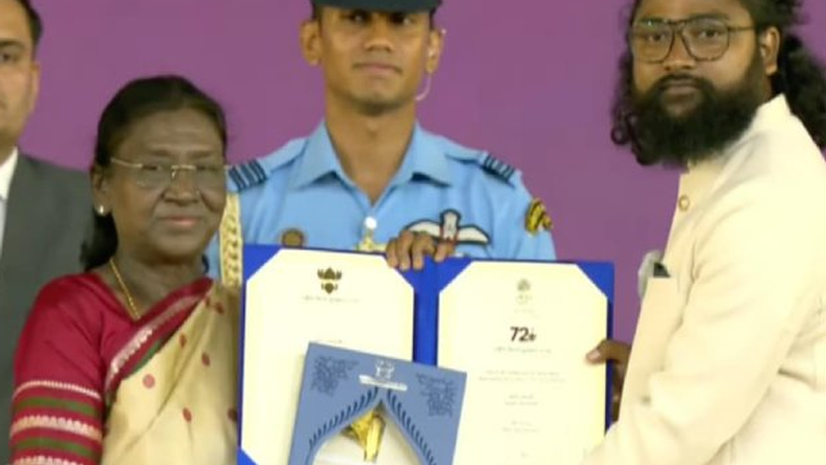संथाली फिल्म आंगेन के निर्देशक रवि राज मुर्मू को मिला राष्ट्रीय फिल्म पुरस्कार
