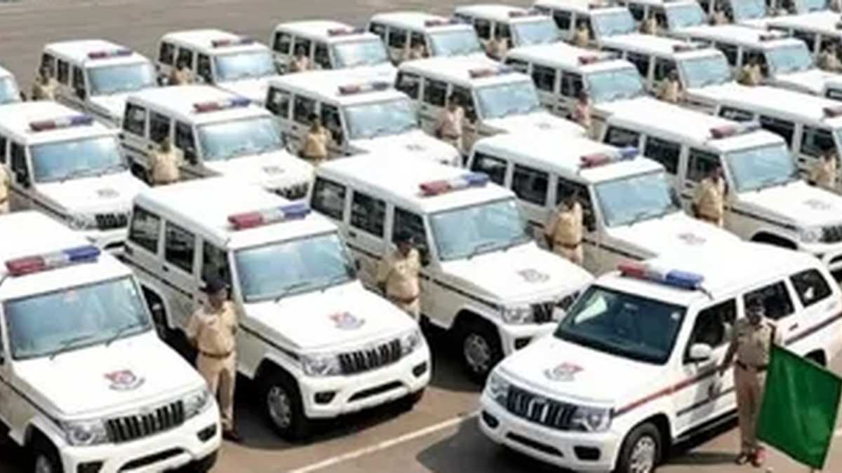 गोलमुरी पुलिस केंद्र में पूर्वी सिंहभूम पुलिस के नए पेट्रोलिंग वाहन