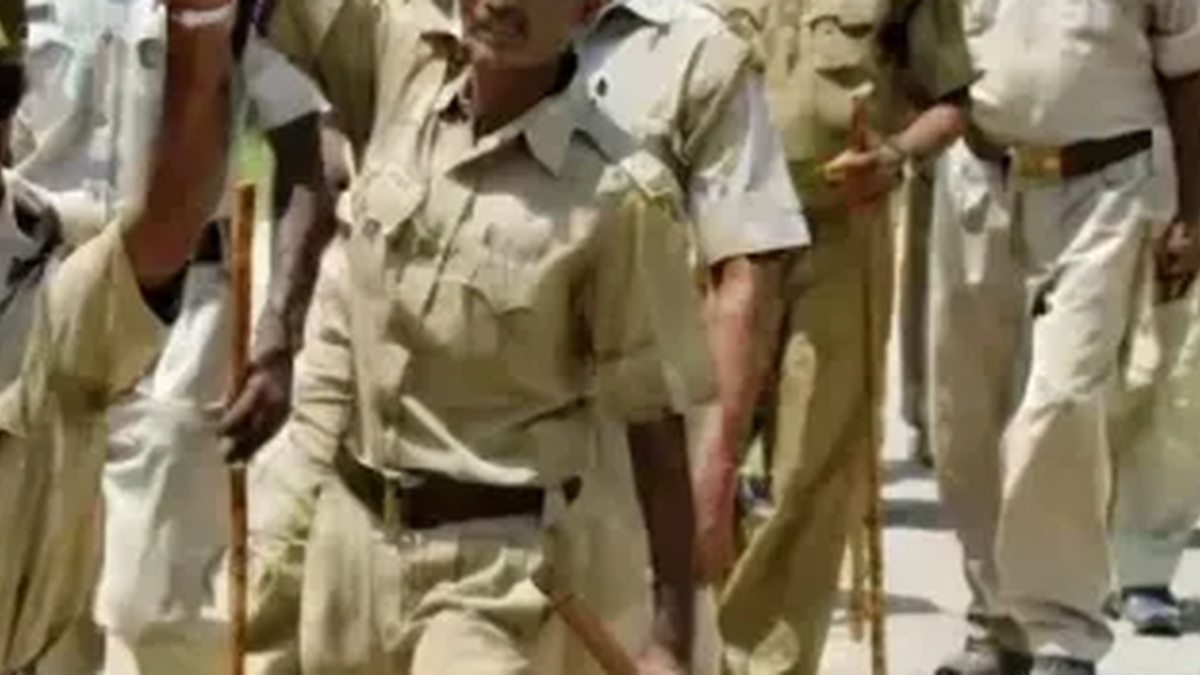 झारखंड में लंबित मानदेय के भुगतान की प्रतीक्षा करते गृह रक्षकों की प्रतीकात्मक तस्वीर