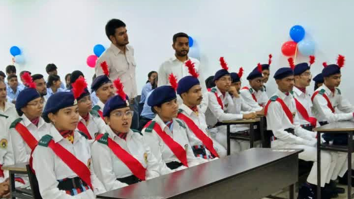 रांची के झारखंड रक्षा शक्ति विश्वविद्यालय में एनसीसी गतिविधियों के उद्घाटन का कार्यक्रम
