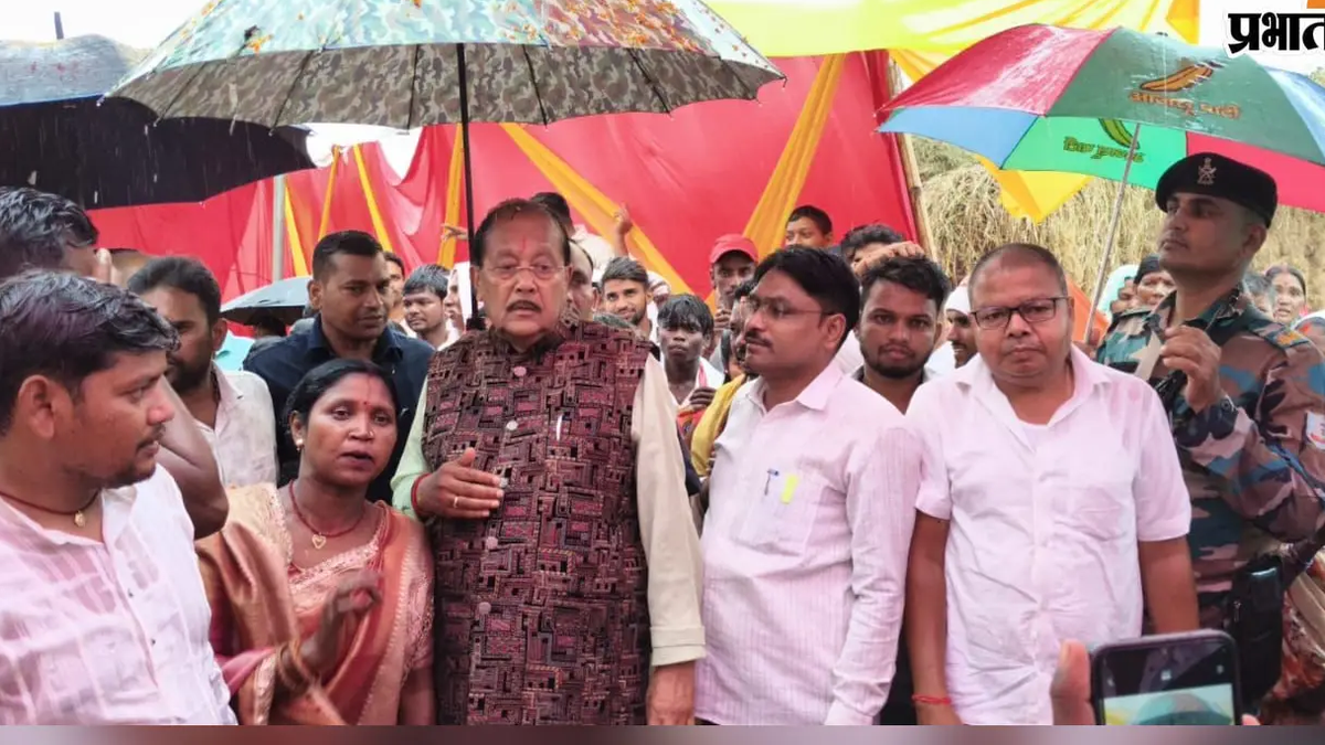 छतरपुर के भीखही गांव में करमा पर्व के समापन समारोह का दृश्य
