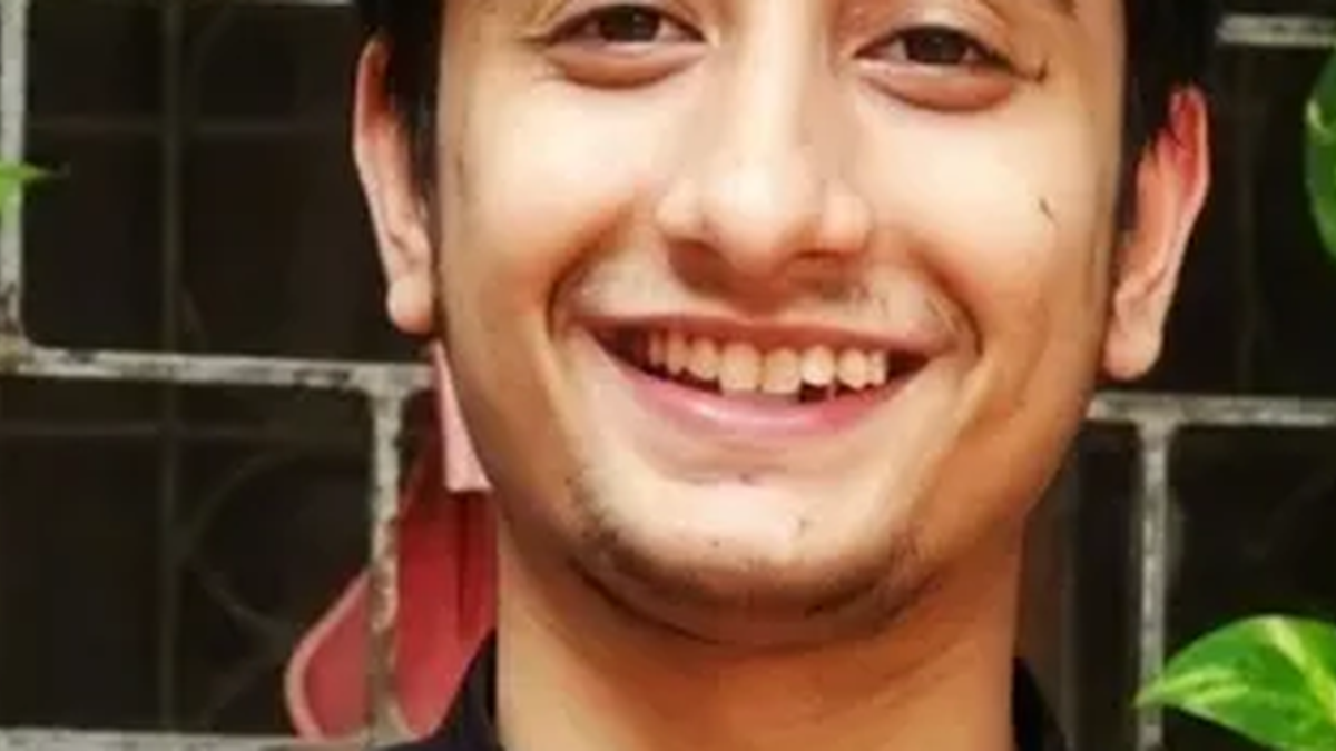 ब्रेन-कंप्यूटर तकनीक पर शोध करने वाले देवघर के हर्षित नमन