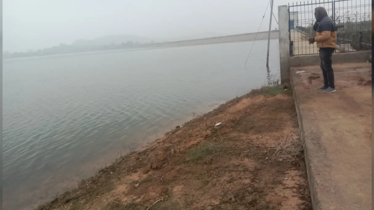 गढ़वा का पनघटवा डैम, जिसे पर्यटन स्थल के रूप में अधिसूचित किया गया है