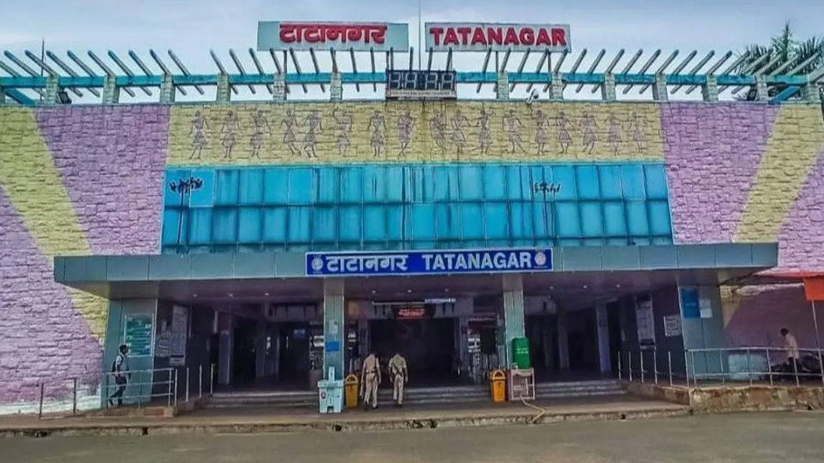 जमशेदपुर के टाटानगर रेलवे स्टेशन पर सीसीटीवी निगरानी व्यवस्था