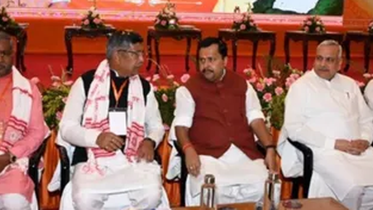 रांची में आयोजित झारखंड भाजपा प्रदेश कार्यसमिति की बैठक में उपस्थित नेता और पदाधिकारी