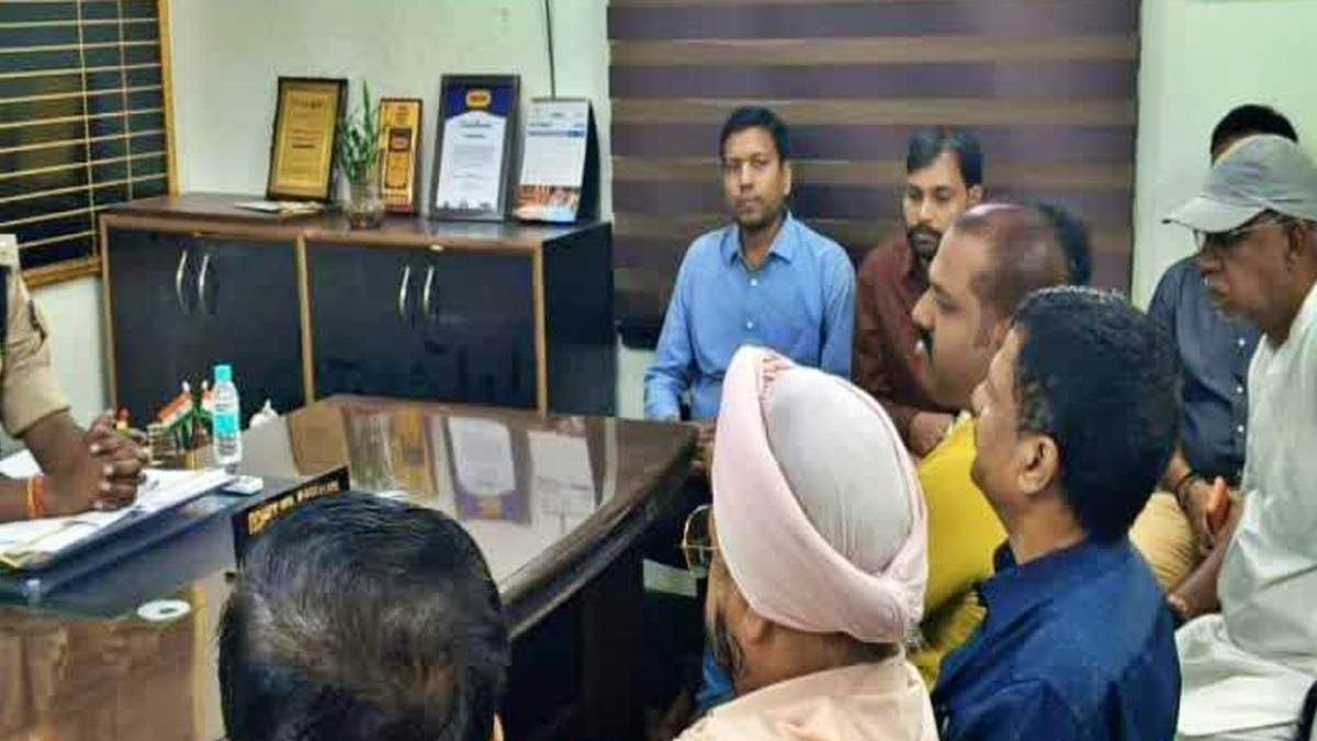धनबाद में हाईवे पेट्रोल पंपों पर प्राथमिक चिकित्सा की तैयारी