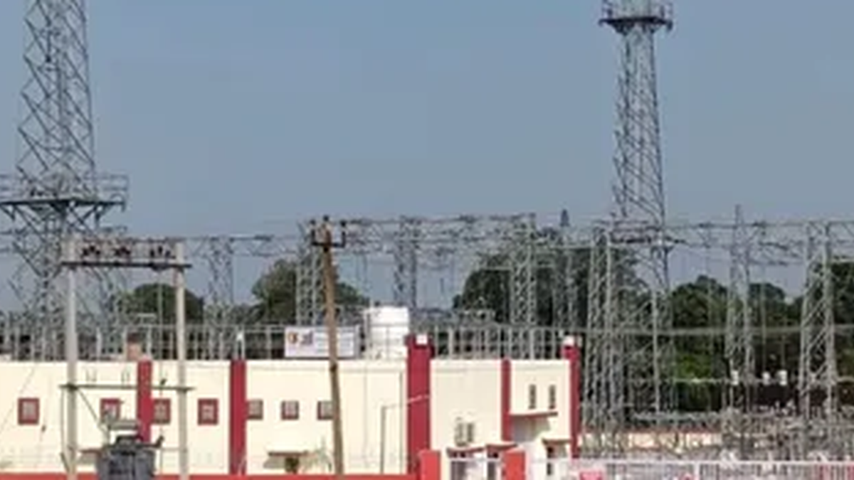 गेतलसूद डैम में स्थापित 100 मेगावाट का फ्लोटिंग सोलर पावर प्लांट