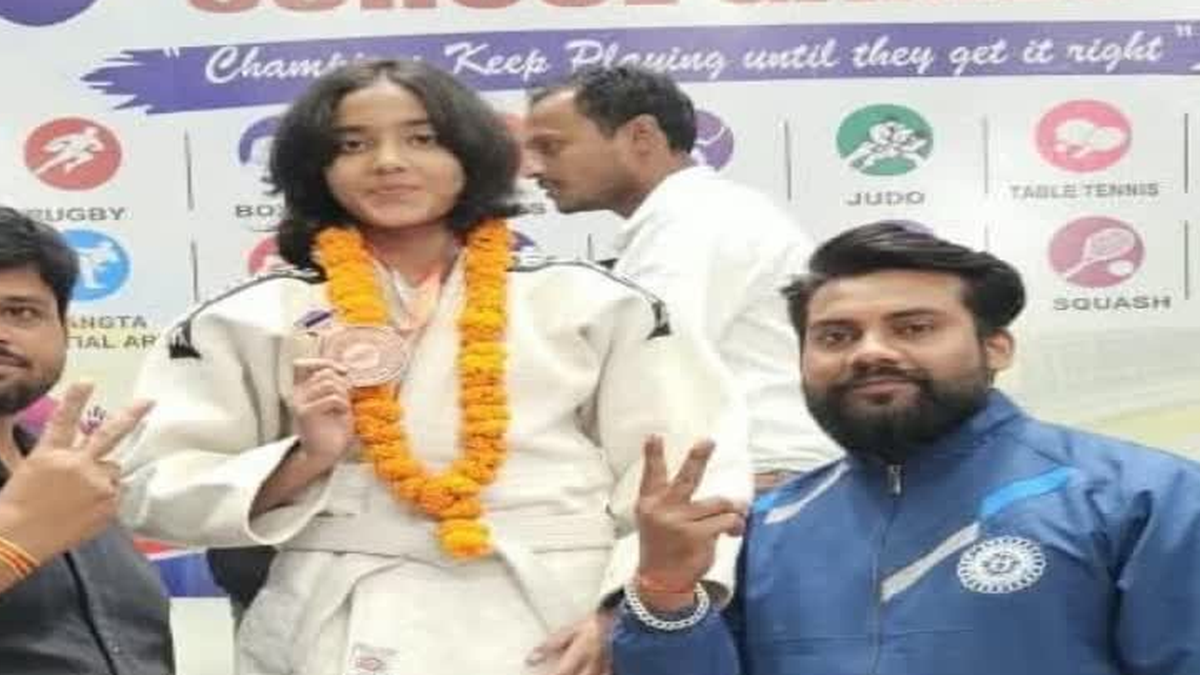 राष्ट्रीय स्कूली जूडो प्रतियोगिता में कांस्य पदक जीतने वाली झारखंड की साक्षी गुप्ता