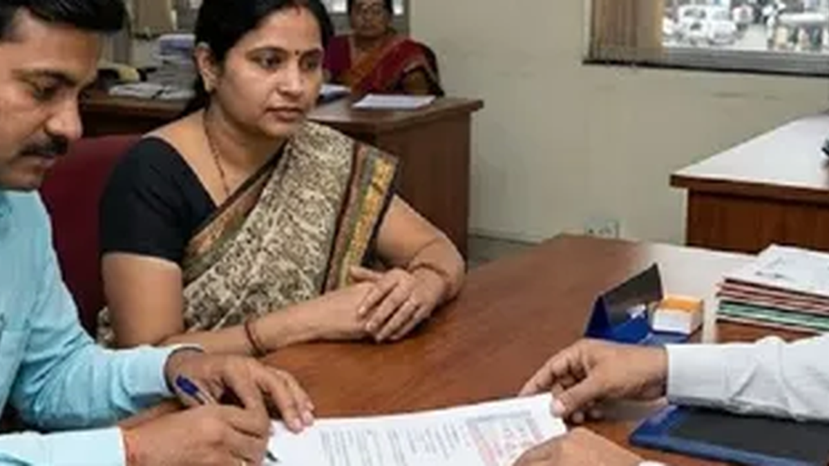 मेदिनीनगर में जमीन और भवन की रजिस्ट्री से संबंधित निबंधन कार्यालय का सांकेतिक दृश्य