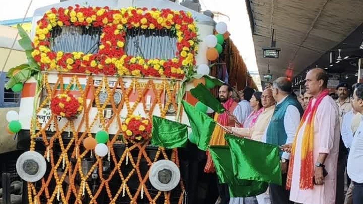 टाटानगर रेलवे स्टेशन से जयपुर के लिए नई साप्ताहिक ट्रेन का शुभारंभ