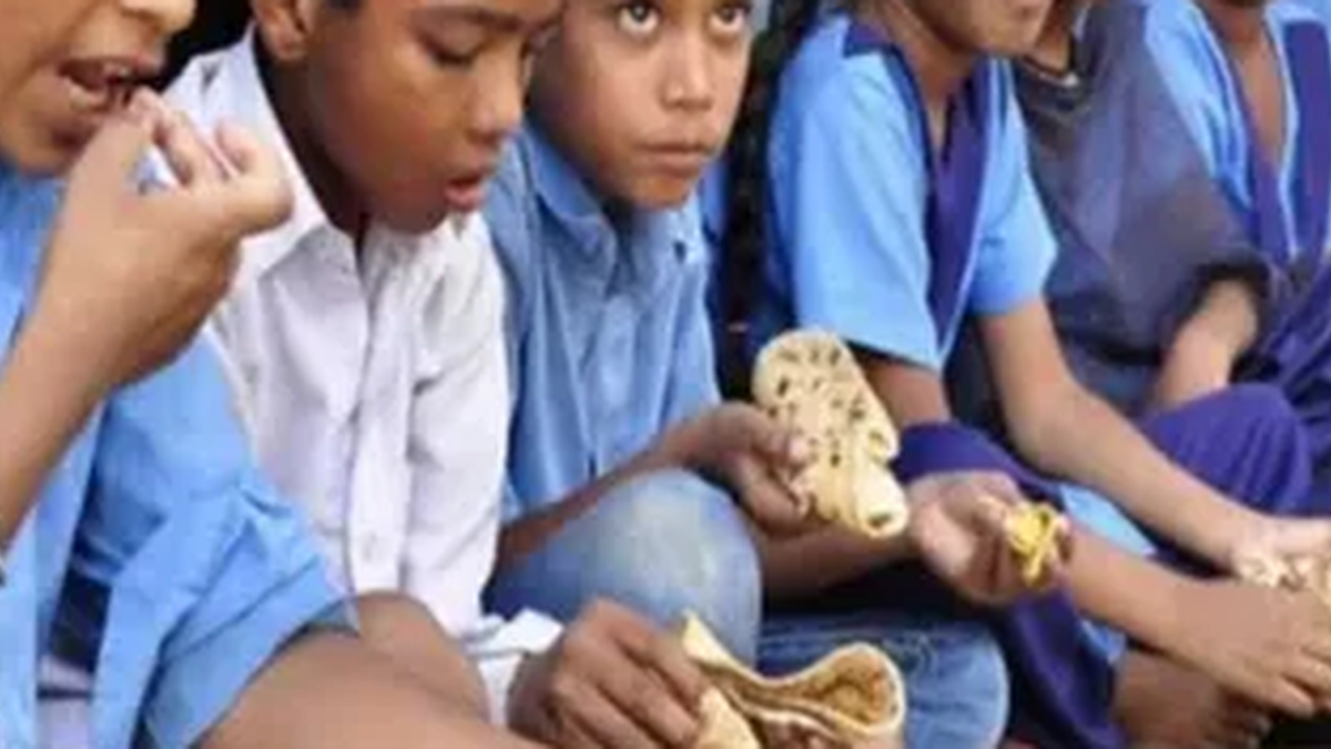 धनबाद में मध्याह्न भोजन योजना के खर्च प्रबंधन की प्रतीकात्मक तस्वीर