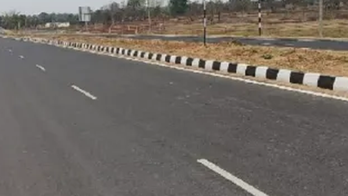 पाकुड़ में प्रस्तावित छह किलोमीटर लंबे बाईपास से संबंधित सांकेतिक दृश्य