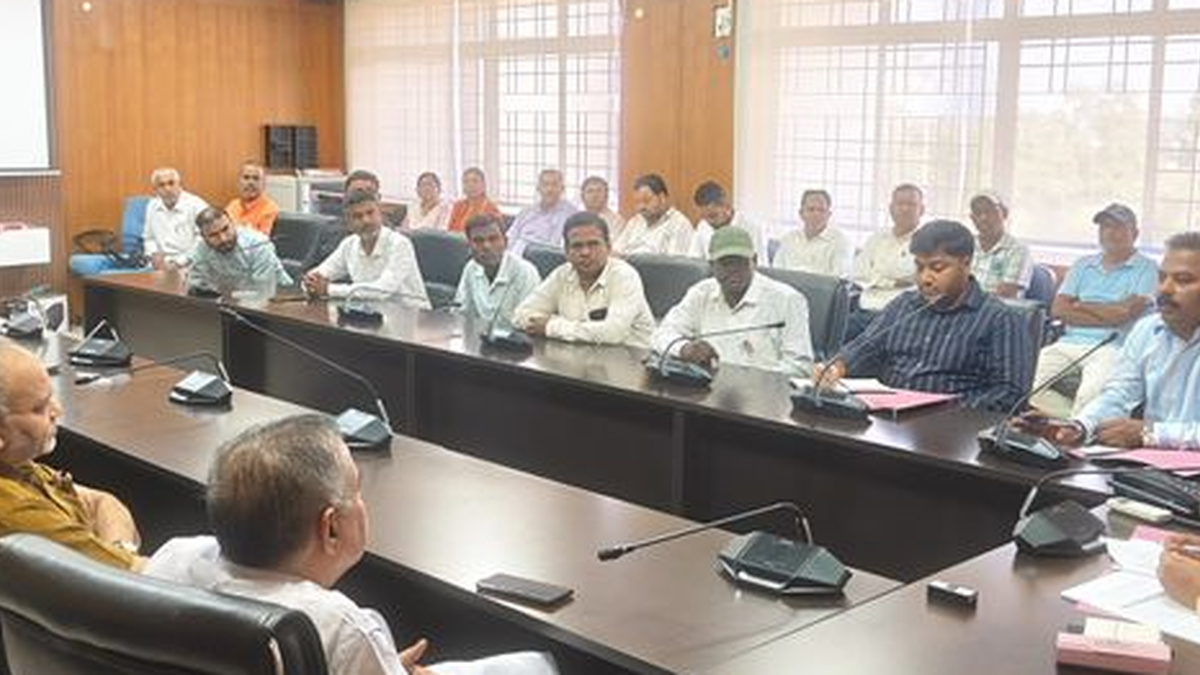 गढ़वा में राष्ट्रीय युवा महोत्सव की जिला स्तरीय प्रतियोगिताओं की तैयारी बैठक