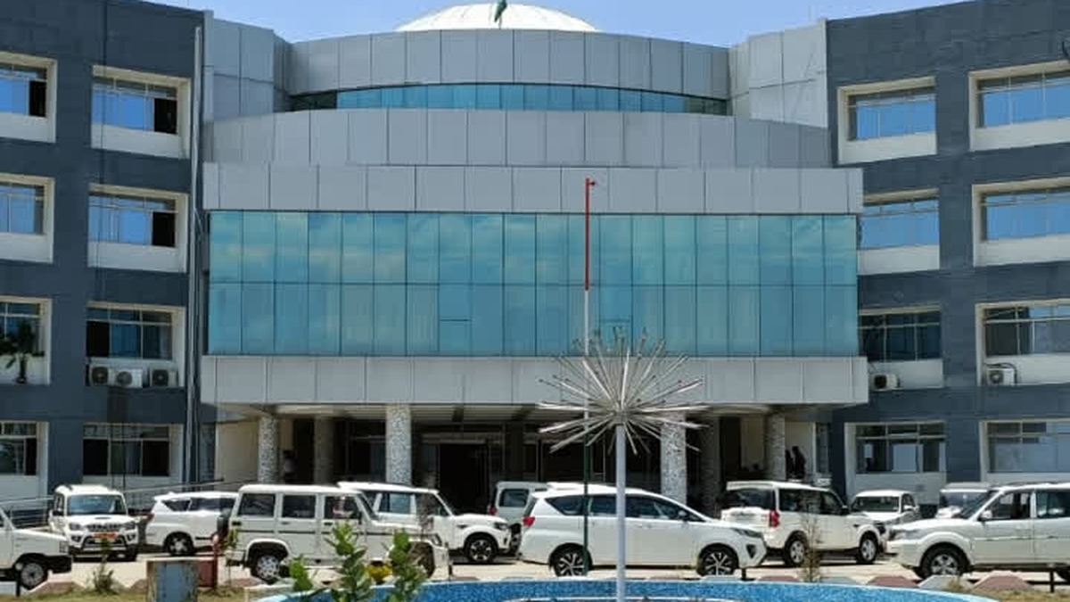 गिरिडीह में डोर स्टेप डिलीवरी टेंडर की वाहन सूची पर उठे सवाल