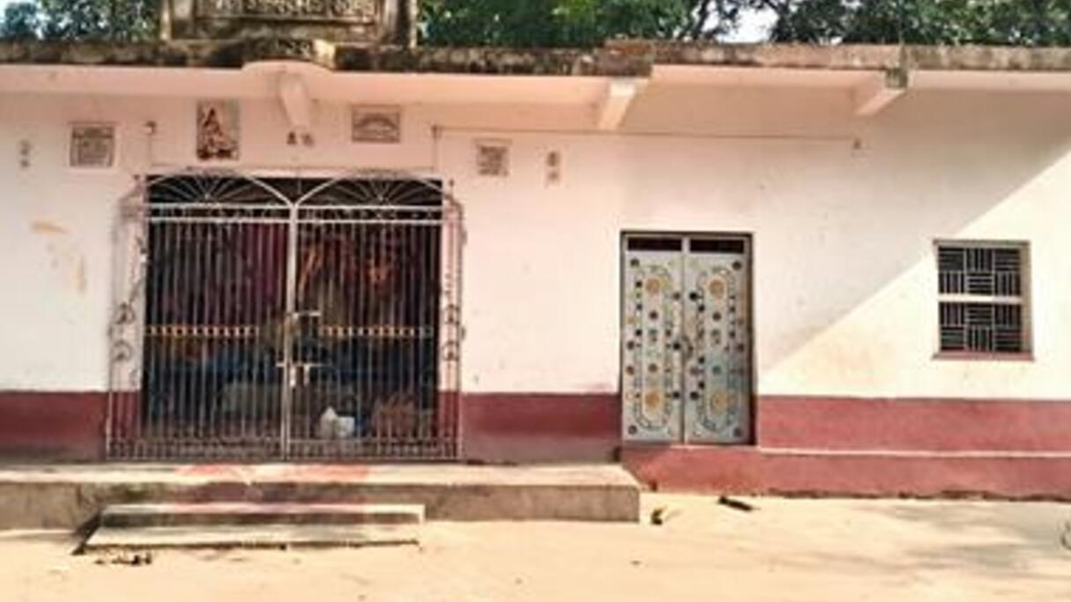 पाकुड़ के सोनारपाड़ा सार्वजनिक दुर्गा मंदिर में दुर्गा पूजा की परंपरा